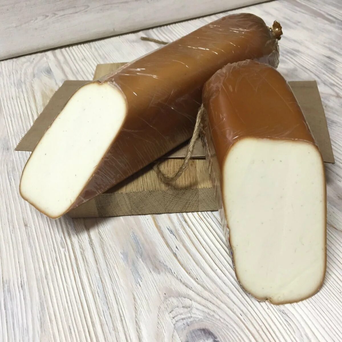 Сыр колбасный копченый Янтарный. Сыр плавленый колбасный копченый. Воронежский плавленый колбасный сыр. Сыр колбасный янтарь