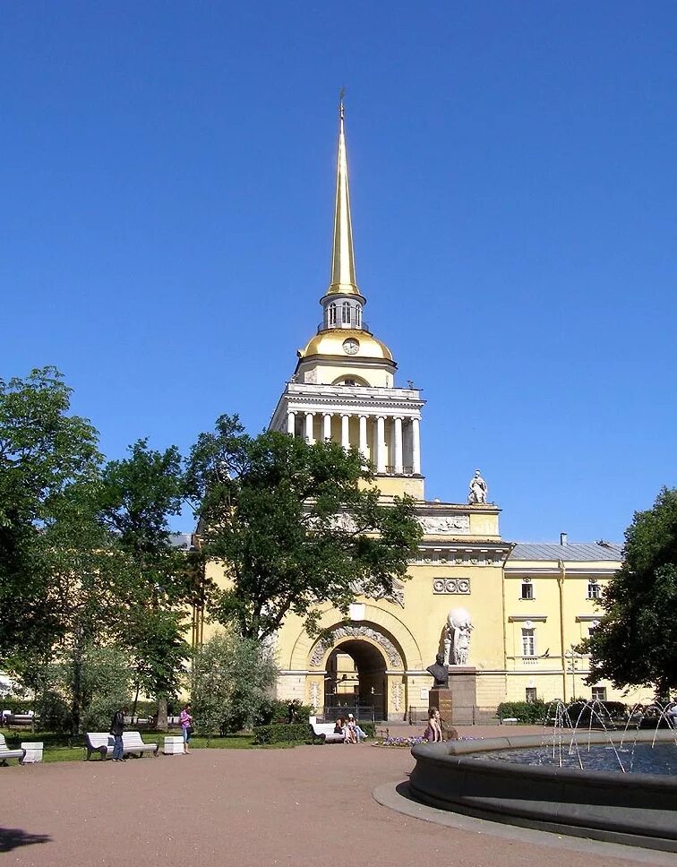 Адмиралтейство в санкт-петербурге. Адмиралтейская москва. Здание адмиралтейства в санкт-петербурге архитектор. Адмиралтейская москва. Адмиралтейство в санкт-петербурге 1704.