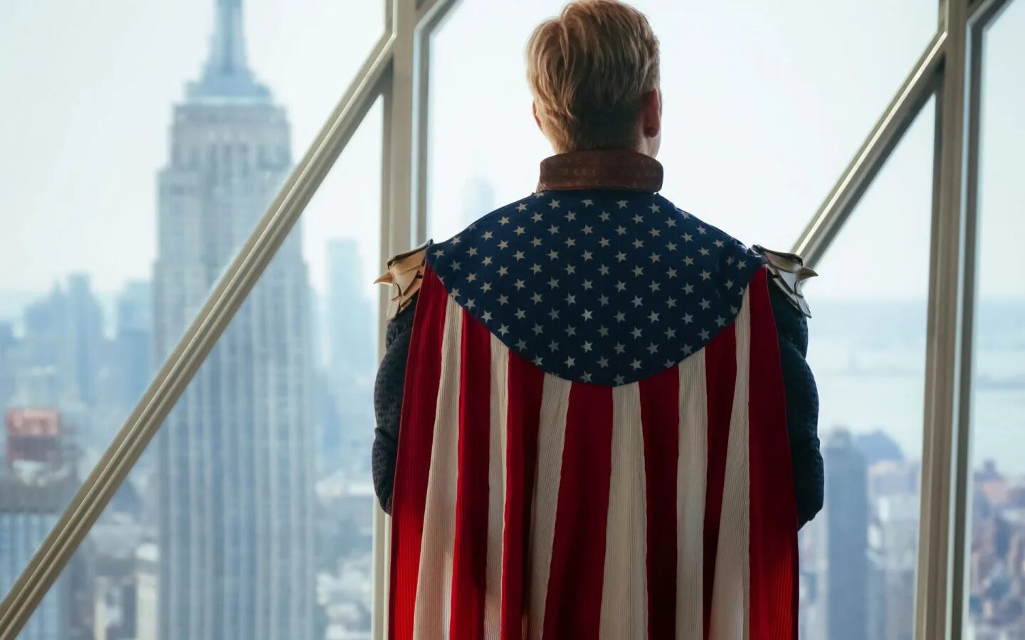 Look the boys come home. Энтони Старр Homelander. Homelander the boys сериал. Homelander Патриот. Патриот пацаны.