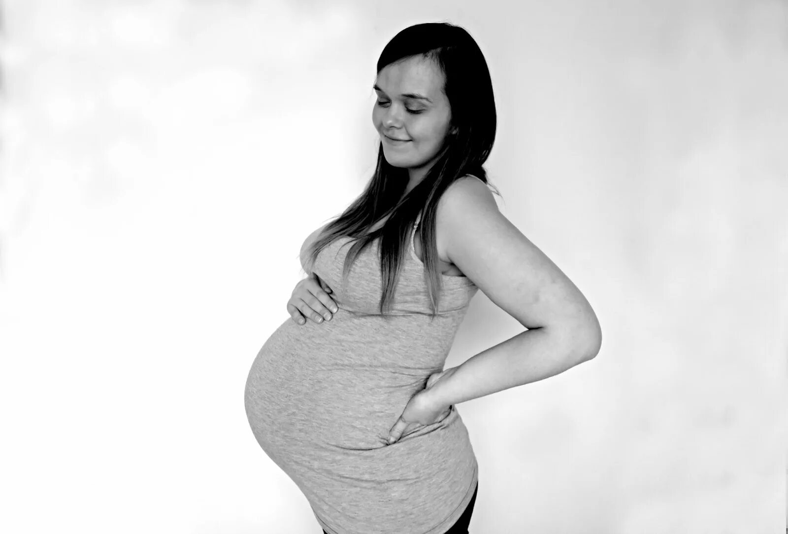 34 Weeks pregnant. 34 неделя беременности каменеет