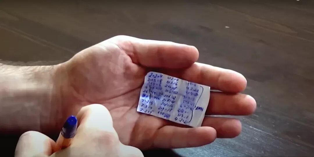 Как спрятать шпаргалку на экзамене. Лайфхаки для шпор. Шпаргалки для школы. Лайфхаки шпаргалки. Оригинальные шпаргалки.