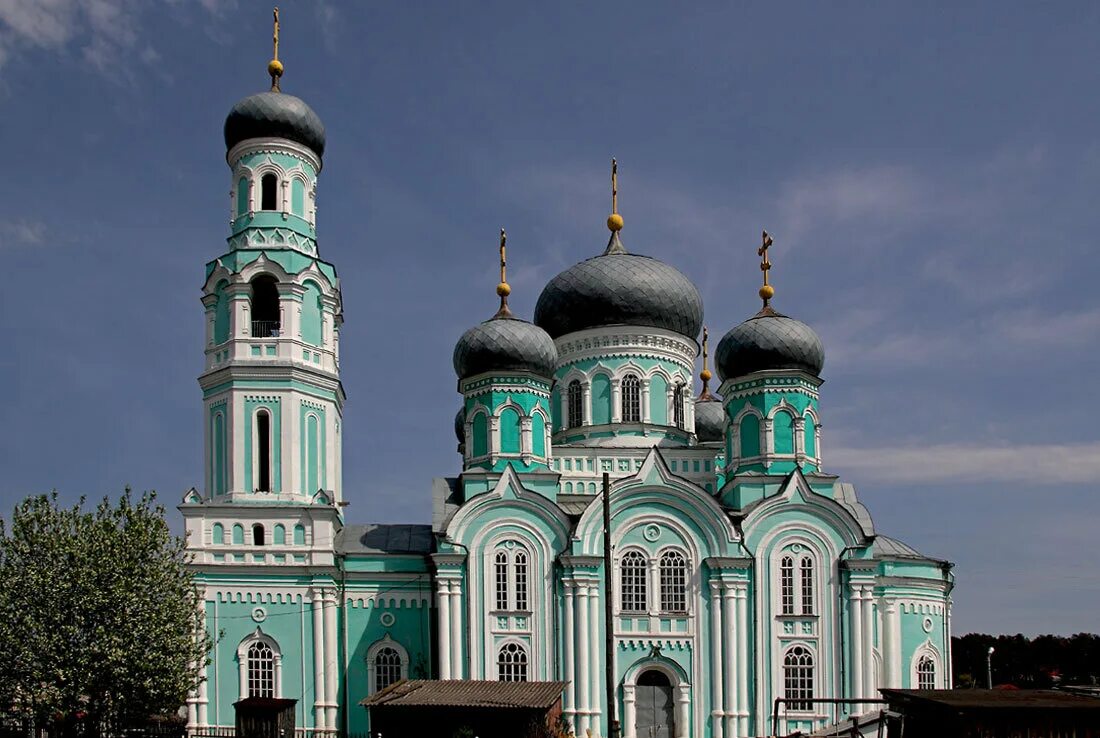 Погода в базарном сызгане ульяновская. Храм Димитрия Солунского Базарный Сызган. Храм в Базарном Сызгане Ульяновской области. Храм Дмитрия Солунского Базарный Сызган Ульяновской области. Храм Дмитрия Солунского Ульяновская область.