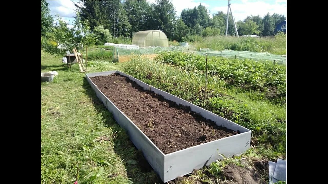 Грядки из шифера плоского своими руками пошаговая. Высокие грядки из плоского шифера. грядки из плоского шифера. полосы для грядок. ограждение грядок шифером.