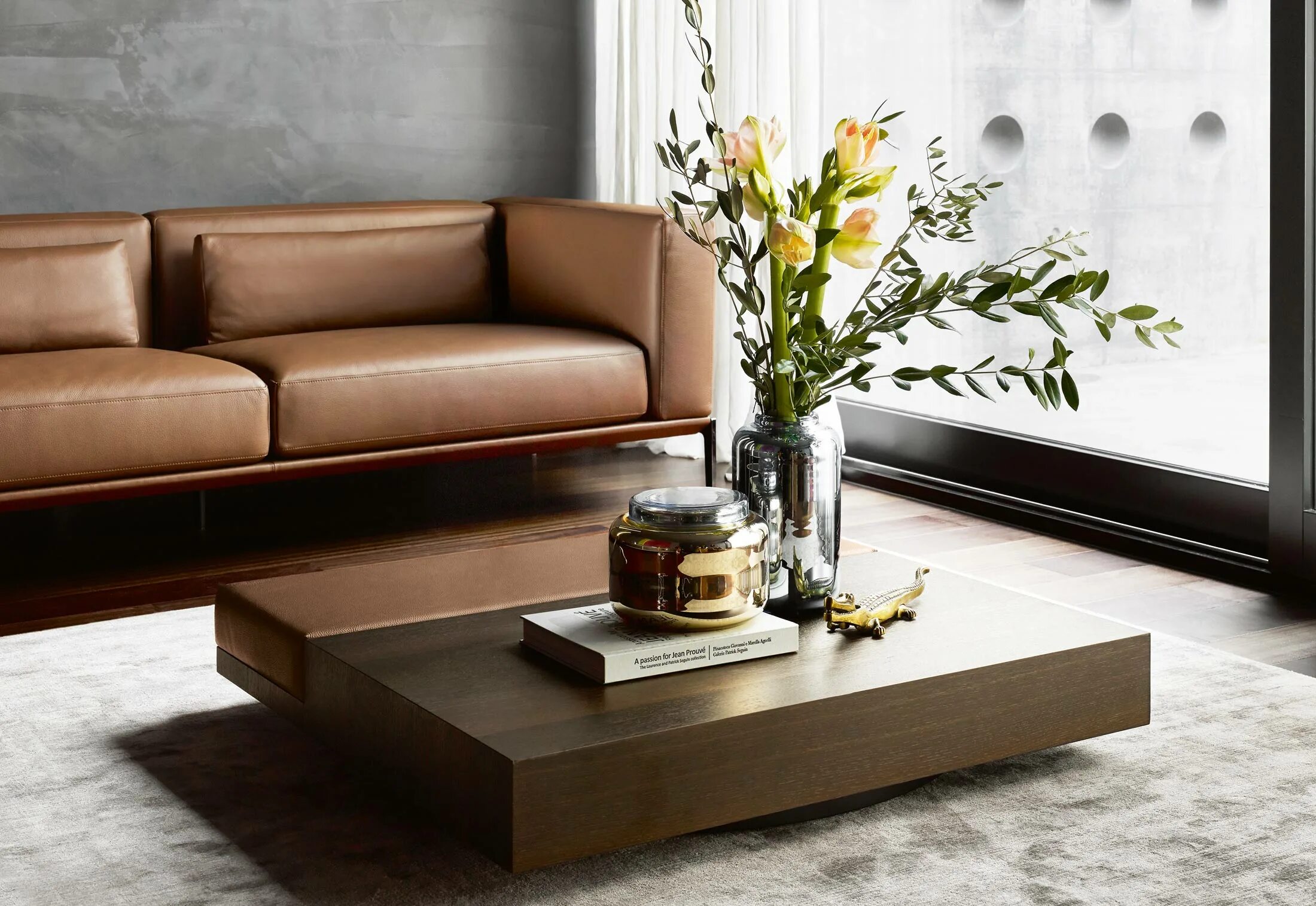 Smart Ways To Mix A Sofa With Tables And Chairs Curved sofa, Sofa table design, 
