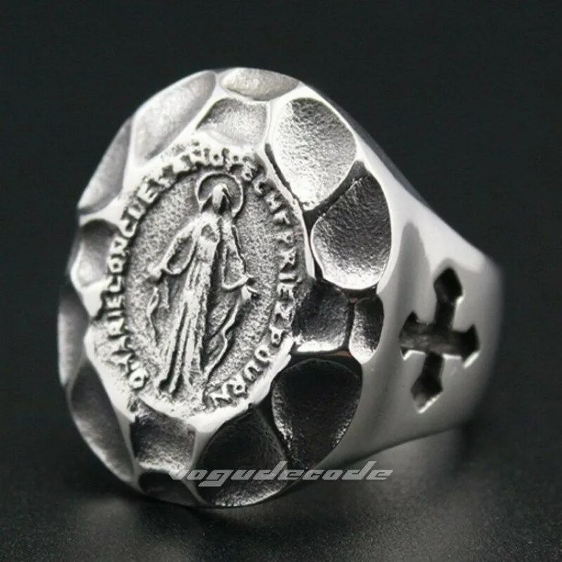 Перстень характер. Мужской перстень с бриллиантом. Перстень обладает. Славянские обручальные кольца. Перстень мужской.