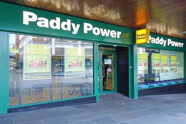 Paddy Power. Пэдди Пауэр БК. Paddy Power фото. Paddy Power трусы. Paddy power paddy power fun