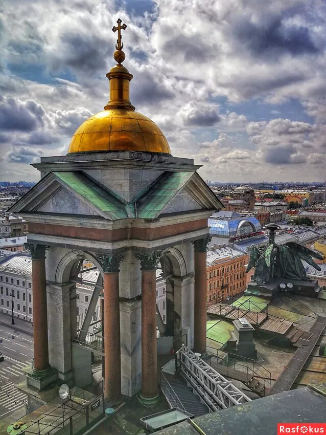 колоннада исаакиевского собора в санкт-петербурге. колона да исакиевский собор. колоннада исаакиевского собора. вид с колоннады исаакиевского собора восток. исаакиевский собор смотровая.