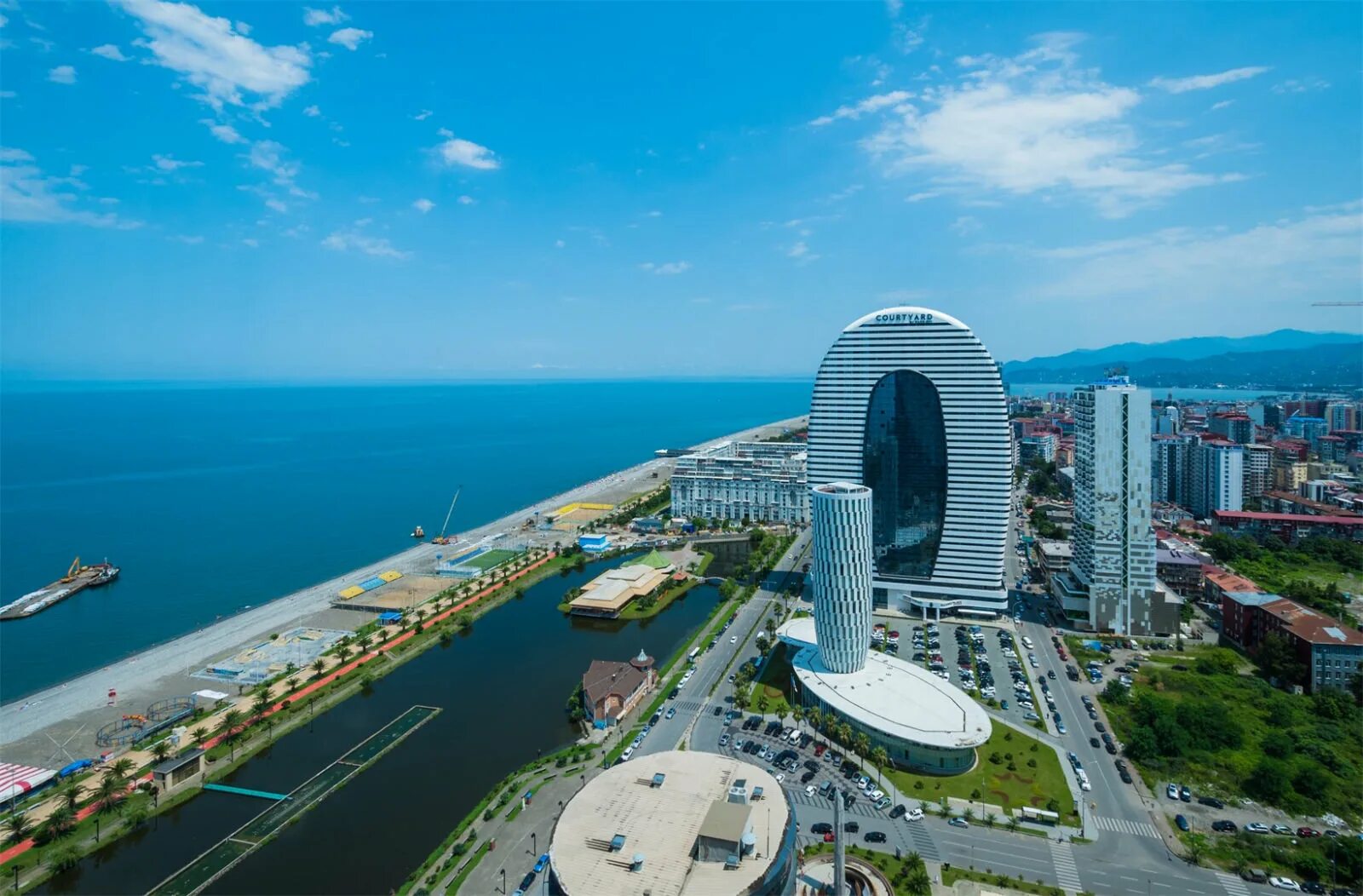 Батуми view. Батуми жк парус. Orbi батуми апартаменты у моря. Orbi city apart-hotel batumi. Барцхана в батуми.