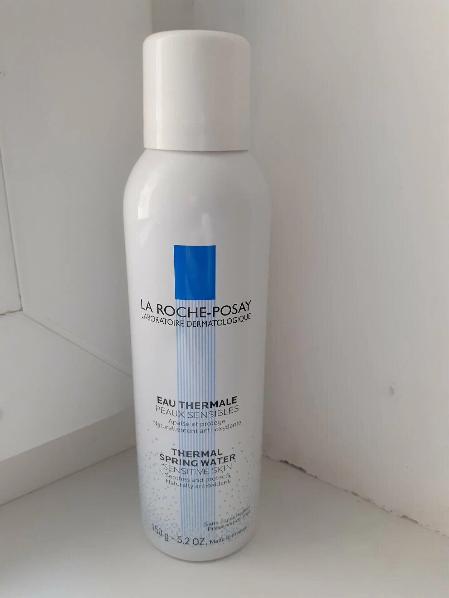 Thermal water skin care. La roche posay термальная. Ля рош-позе набор термальная вода 150мл. Ла рош позе термальная вода. Термальная вода ля рош позе.