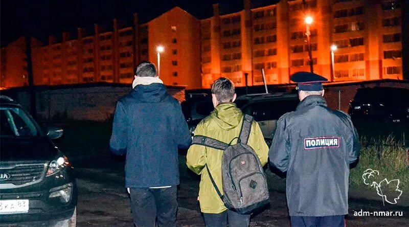 Комендантский час для несовершеннолетних в удмуртии 2025. Подростки нарушают комендантский час. рейд комендантский час. полицейские рейды в комендантский час. комендантский час рейд несовершеннолетних.