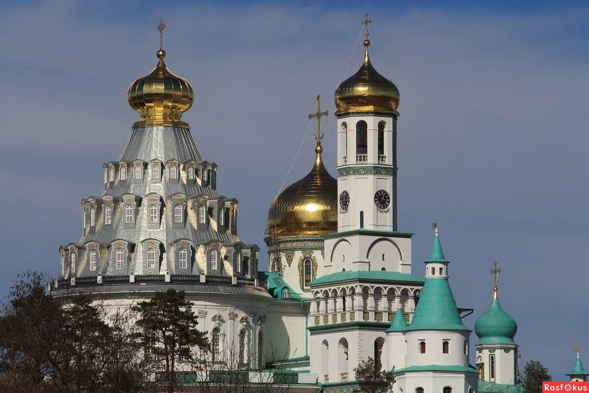 истра новый иерусалим монастырь. новоиерусалимский храм в истре. новоиерусалимский монастырь истра воскресенский храм. звенигород новоиерусалимский монастырь. истра архитектура храмы.