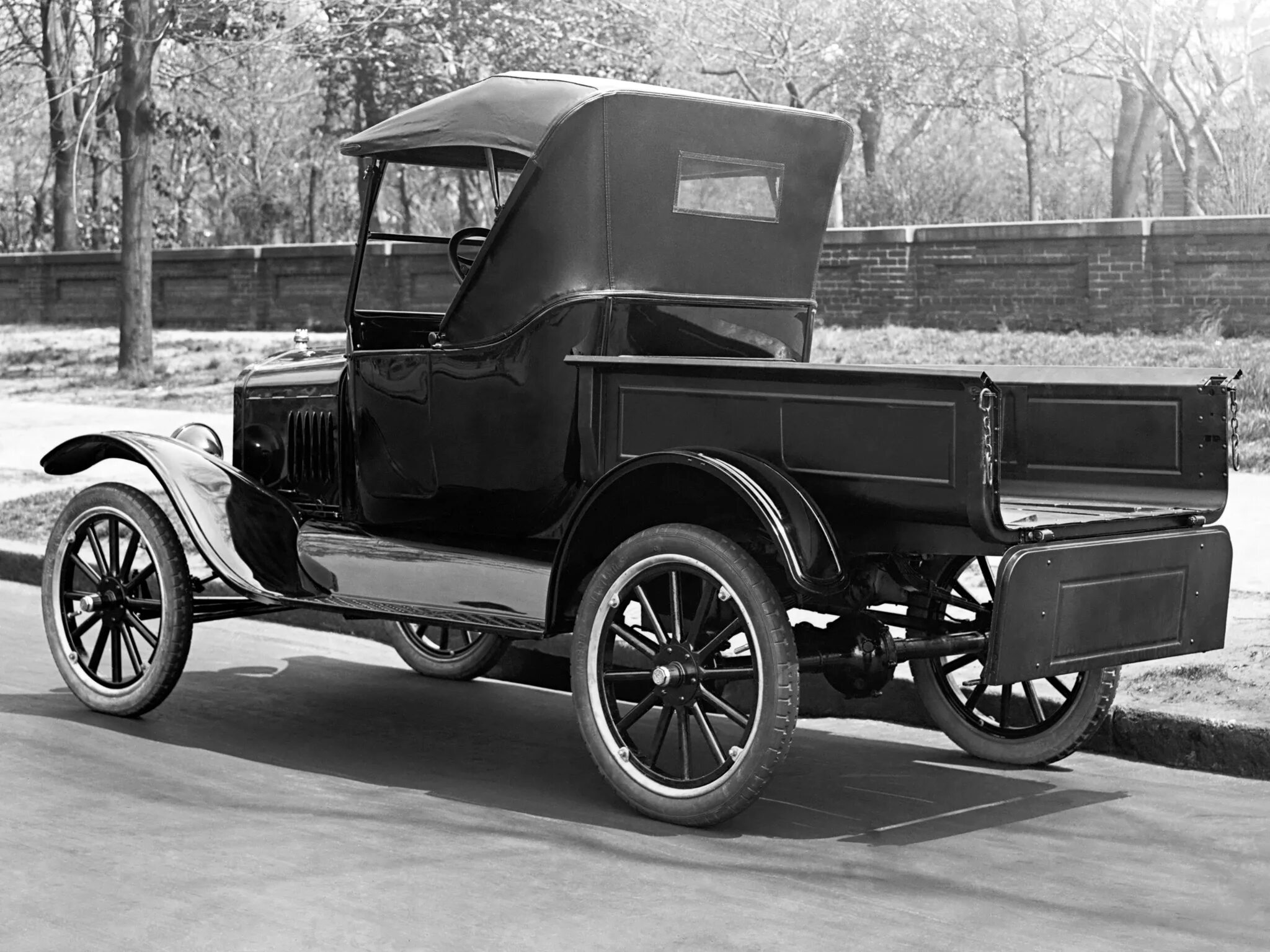 Приму форда. Ford model t 1917. Ford t 1915. Ford model t Pickup. Ford model TT 1917.