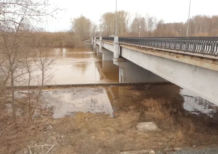 Уровень воды смоленск сож. Река Пызеп Глазов. Уровень воды в реке. Уровень воды в Чепце. Река убыть Глазовский район.