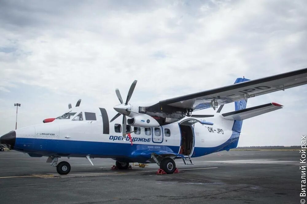 Оренбуржье авиакомпания. Оренбуржье авиакомпания. Оренбуржье авиакомпания самолеты. Оренбуржье авиакомпания. Orenair боинг 737-800.