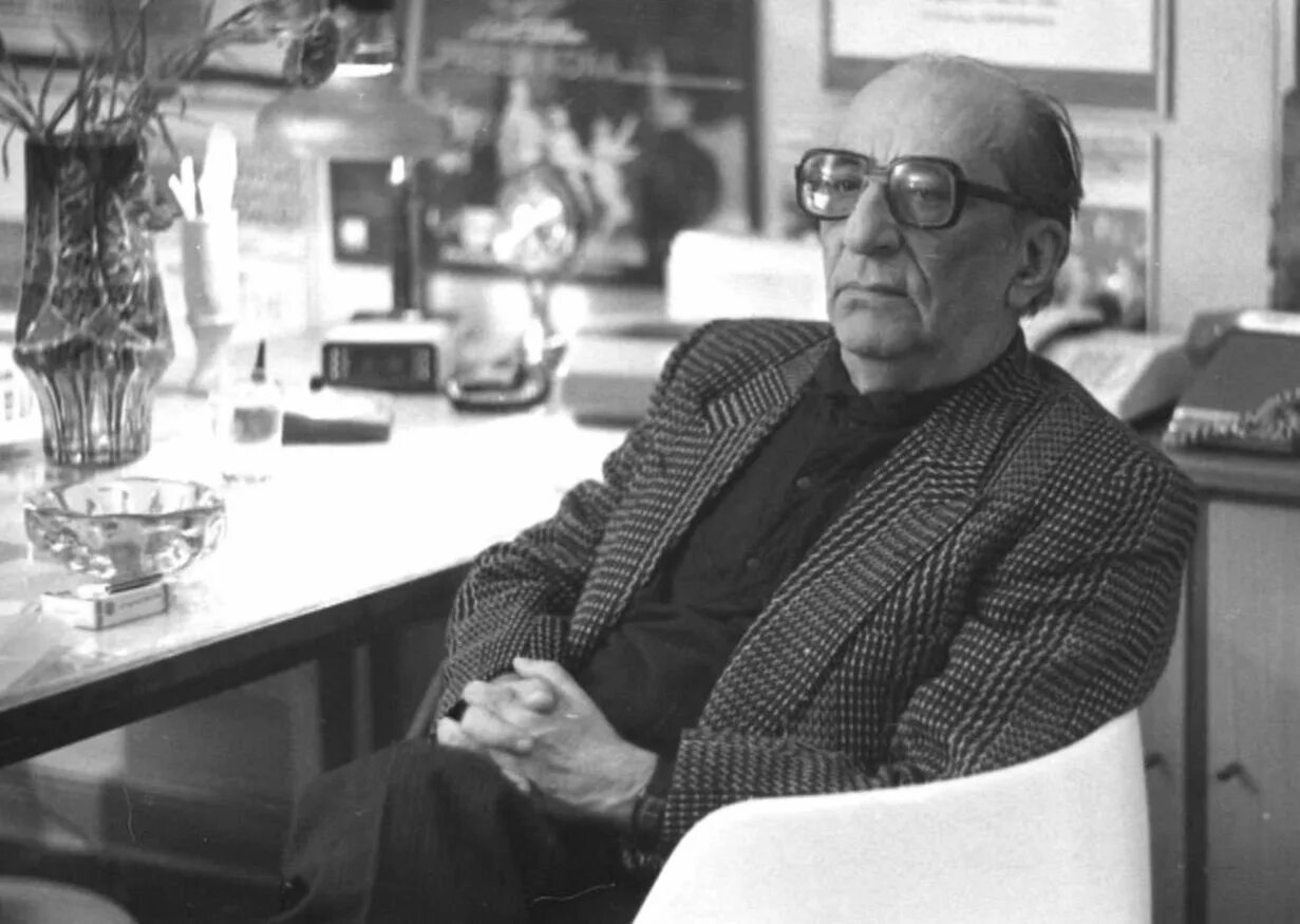 Режиссеры классики. Товстоногов георгий александрович. георгий товстоногов в бдт. 1915 георгий товстоногов, театральный режиссер, педагог. театральные режиссеры товстоногов.
