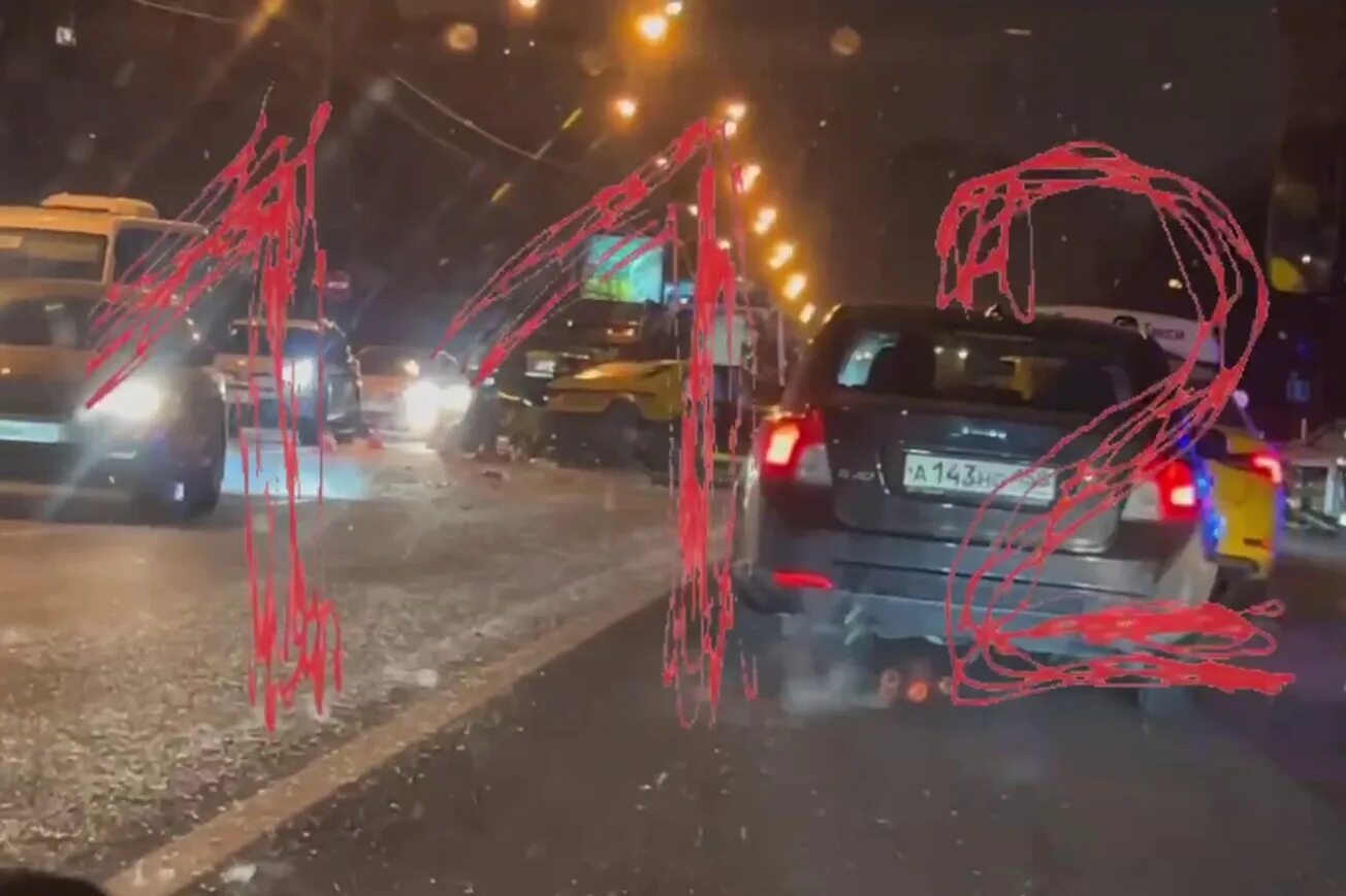 что происходит на можайском шоссе сейчас. авария на можайский шоссе авто. что происходит на можайском шоссе сейчас. можайское шоссе авария сейчас. дтп на можайском шоссе.