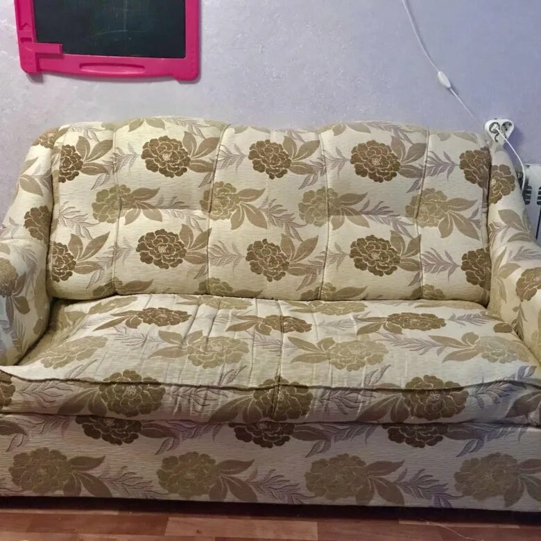 Объявления отдам даром. Диван даром самовывоз в евпатории. Отдам даром в орске юла диваны 2023 год. Мебельные стенки в орске. Юла орск.