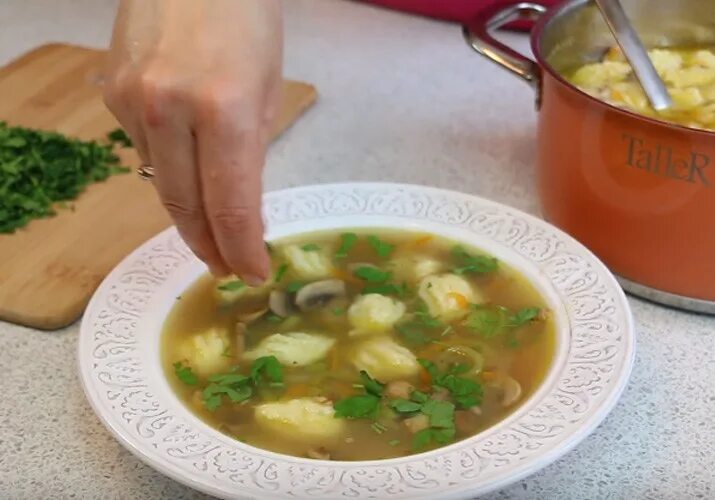 Клецки из теста с яйцом
