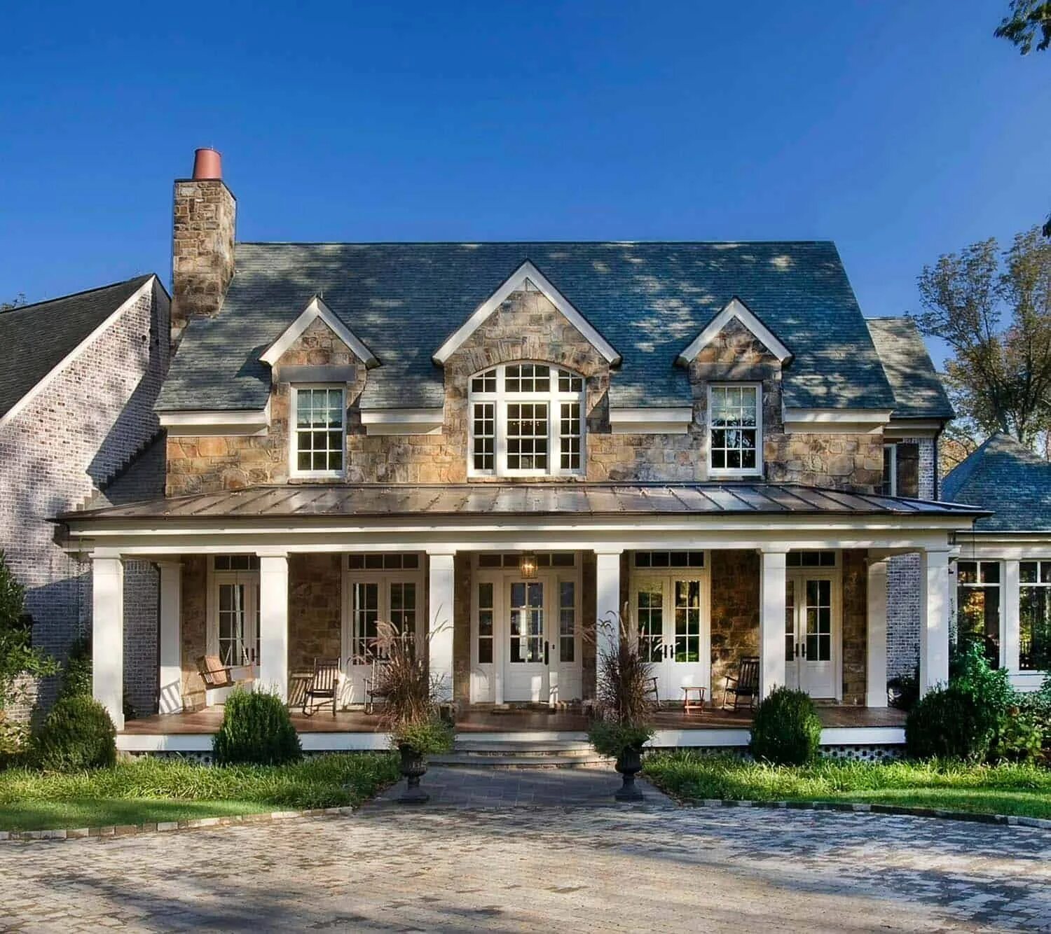 Особняк в сша. Tradishinal home стиль в сша. каменный особняк, нью-джерси. особняк в сша coolhouses. классический американский дом.