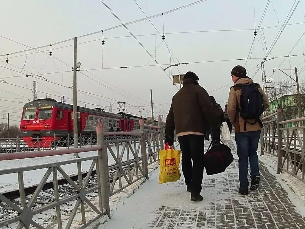 Вековка вокзал. Электричка Вековка. Вековка Черусти электричка. Электричка Москва Вековка. Изменение электричек вековка черусти