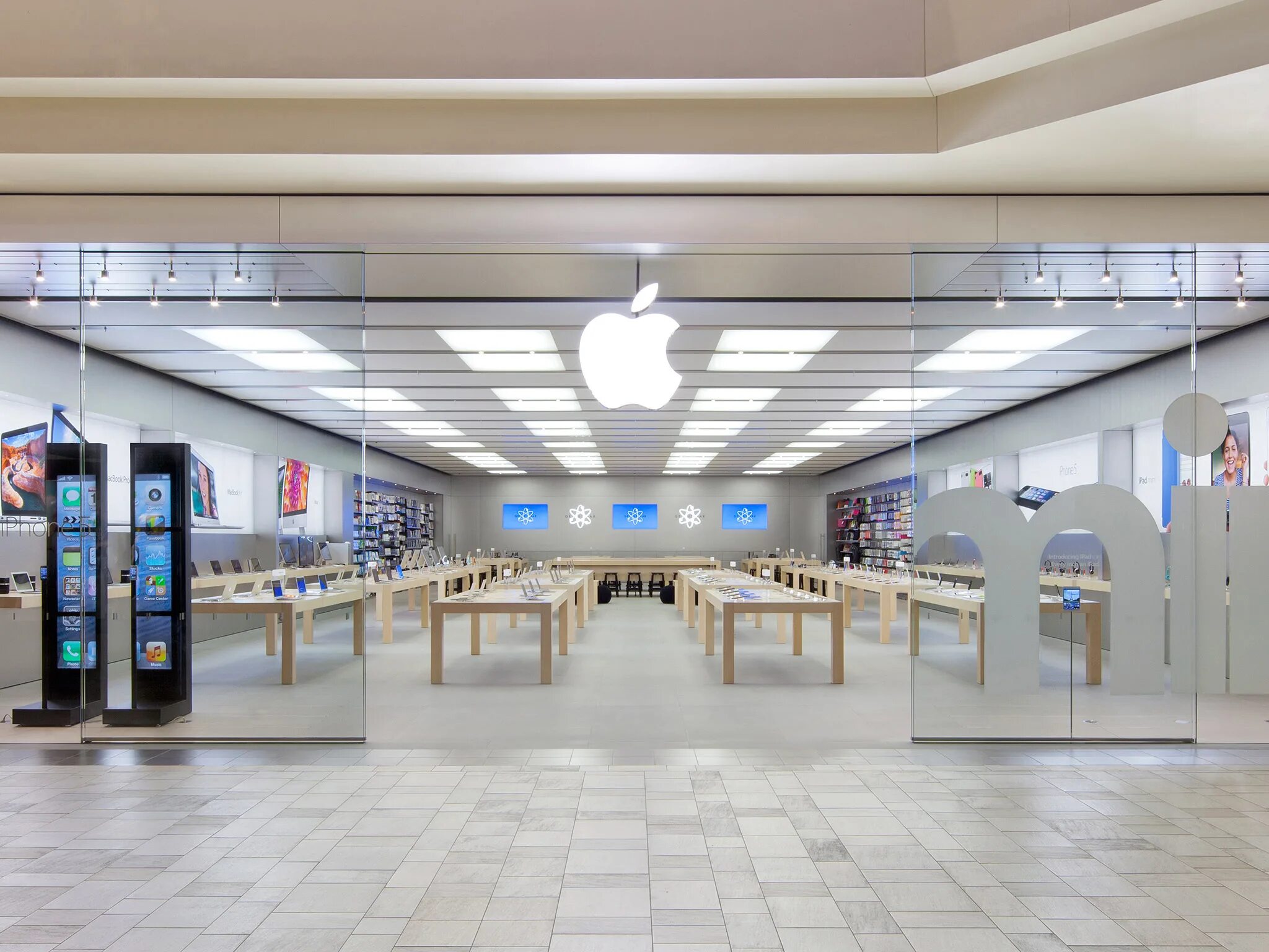 Места стор. Apple Store 2021. Apple Stores in 2009. Apple Store Russia. Apple Store d 2009.