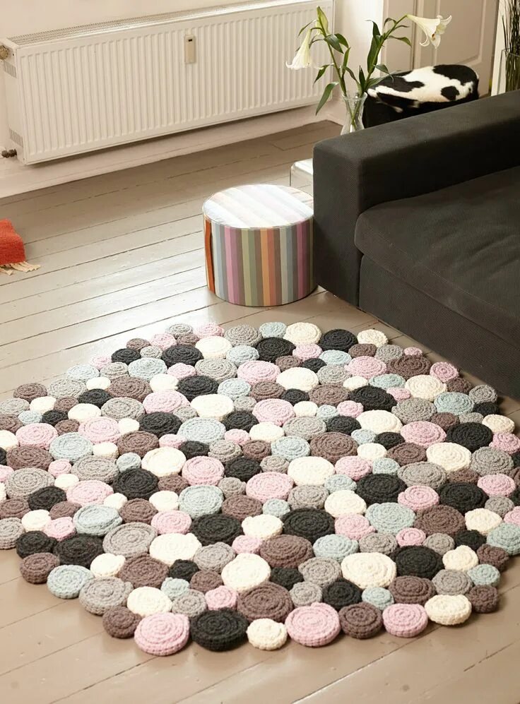 Outdoors, Indoors: Rugs Made Of Felt That Look Like Stones - Geekologie Crafts, 