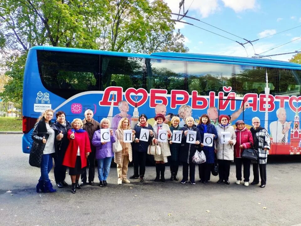 жители щербинки. жители щербинки. уличный рынок.