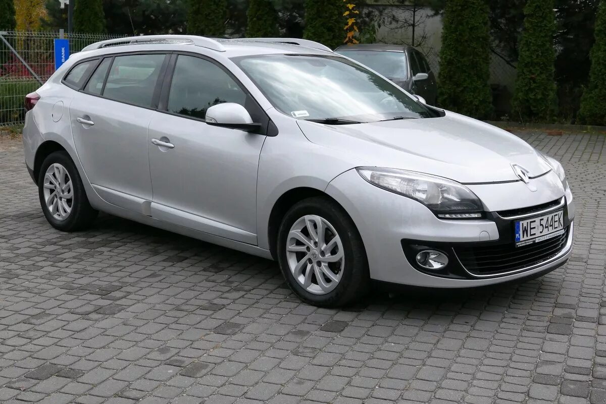 Renault Megane 3 универсал. Рено Меган 3 универсал 2009. Рено Меган 2009 1.5 дизель. Рено Меган 2011 универсал. Рено меган универсал купить бу