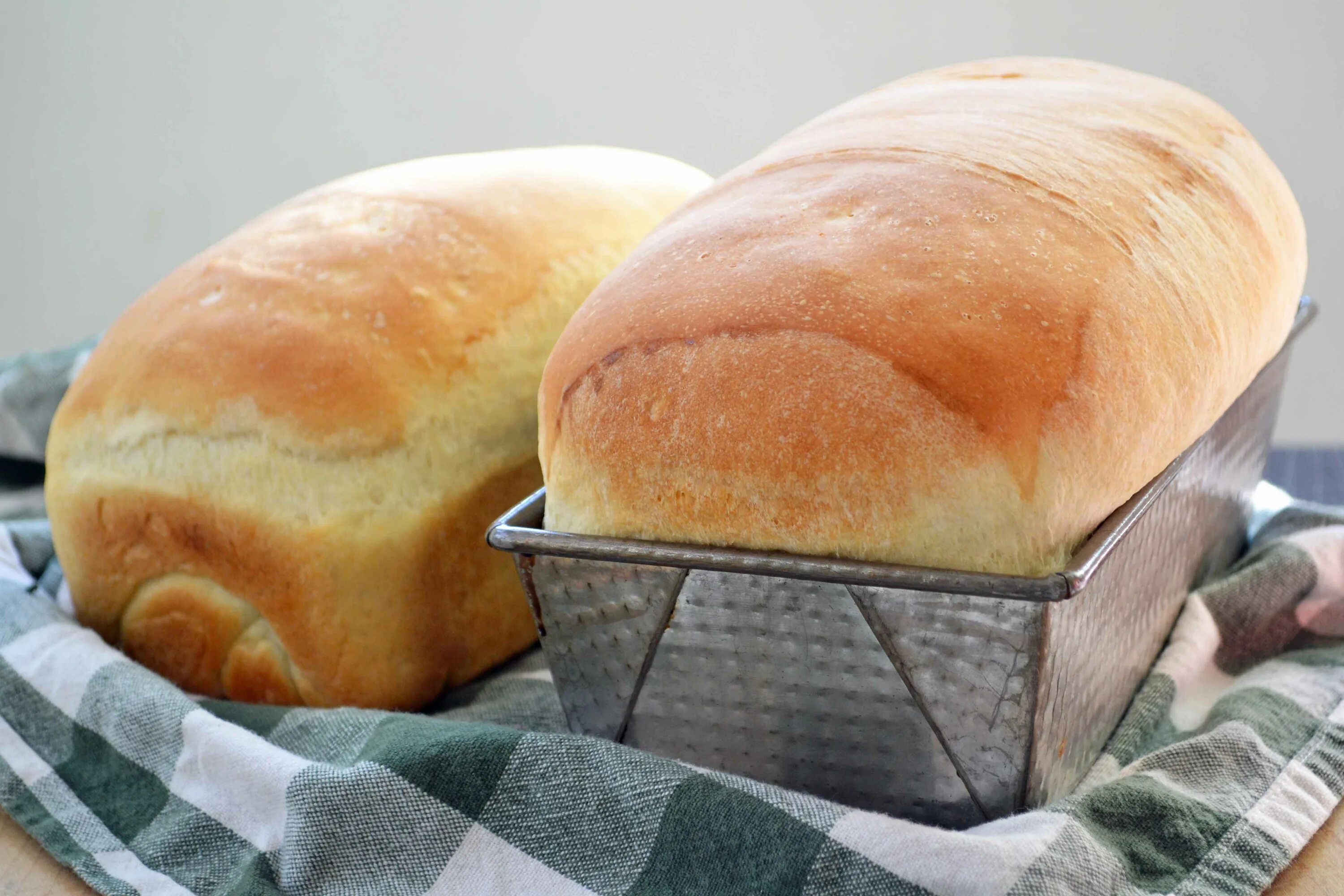 Хлеб. Выпечка хлеба в духовке. Домашний хлеб. Домашний хлеб в духовке. Бабушкин рецепт домашнего хлеба