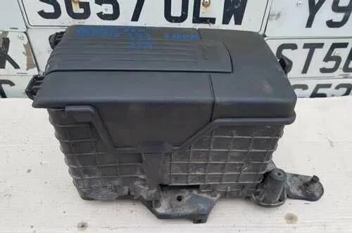 Кожух аккумулятора. Кожух. Кожух акб заднего на х5. Кожух аккумулятора. Кожух акб фольксваген b5.