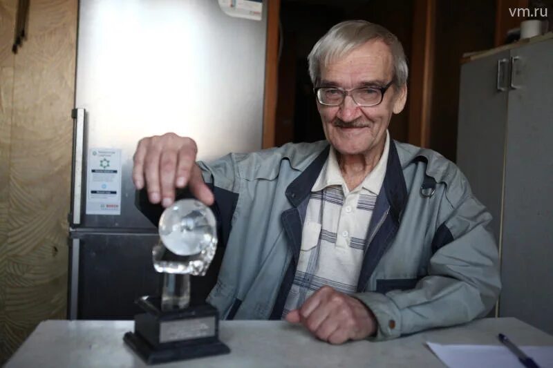 человек который спас мир от ядерной. станислав евграфович петров. человек который спас мир от ядерной. станислав евграфович петров в 1983 году. человек который спас мир от ядерной.