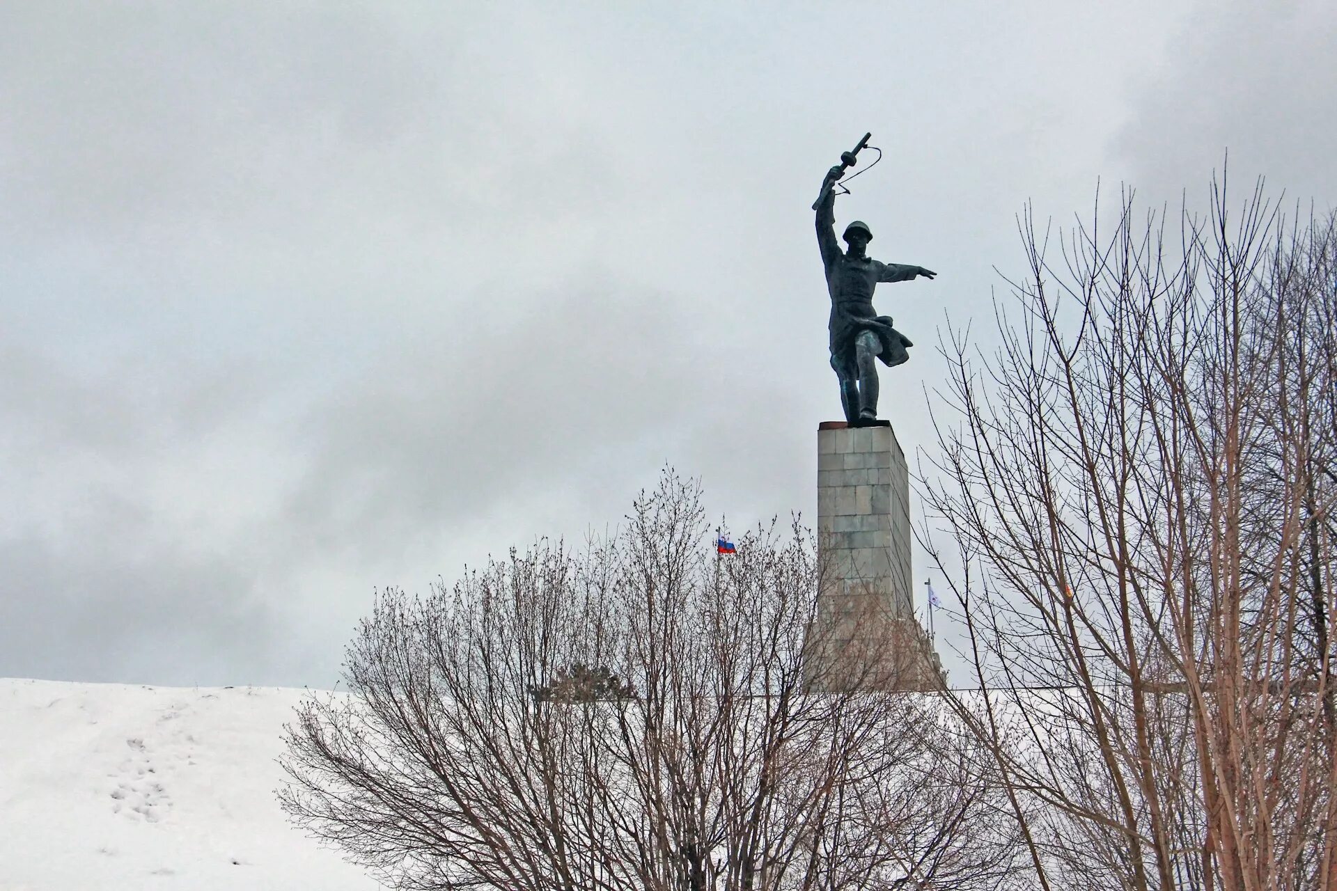 Поселок яхрома подмосковье мемориал. Памятник яхрома перемилово. Поселок яхрома подмосковье мемориал. Поселок яхрома подмосковье мемориал. Памятник яхрома перемилово.