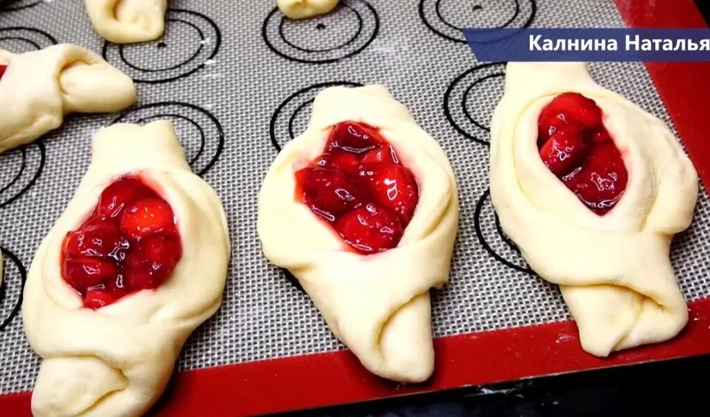 Как сделать пироги чтобы начинка не вытекала