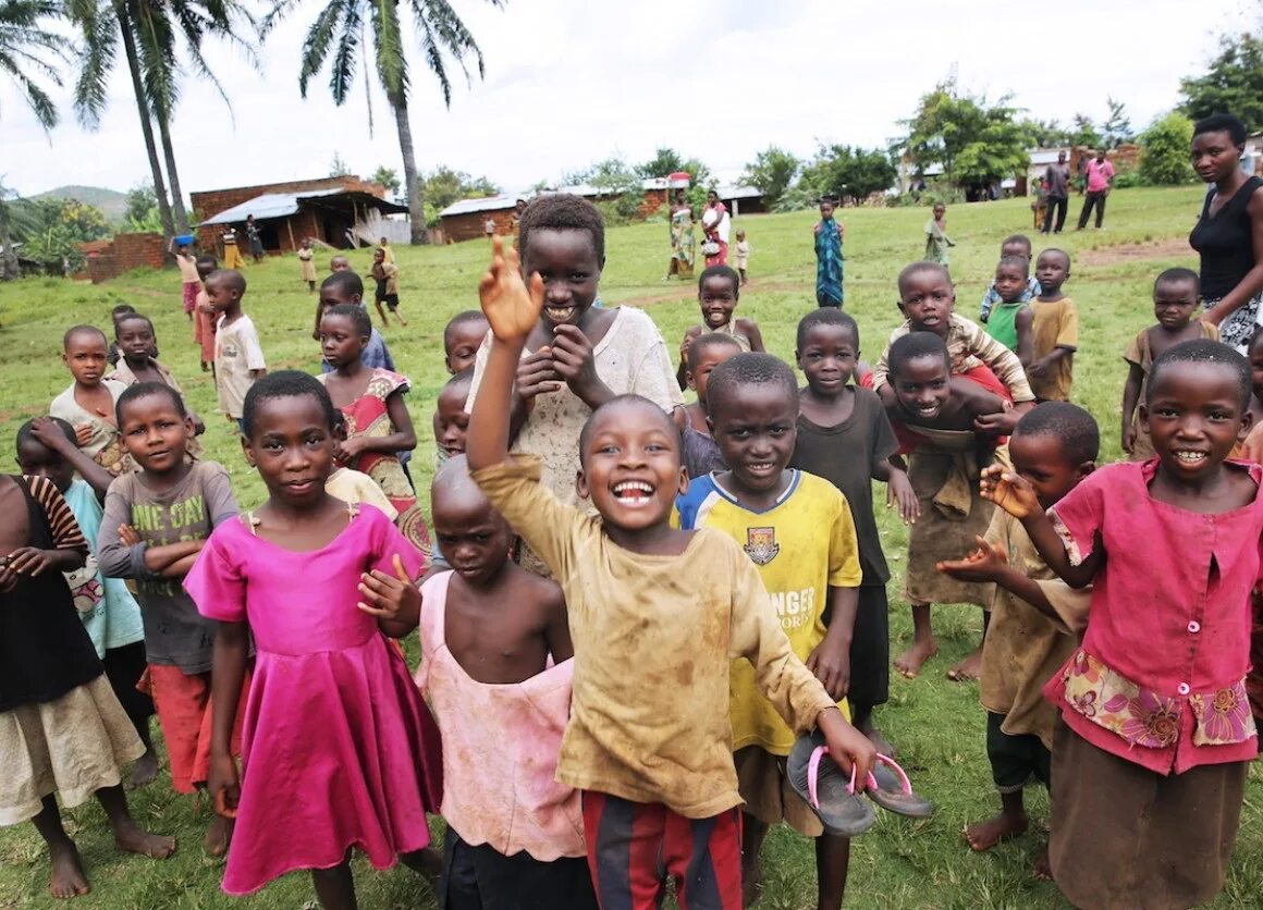 Бурунди ботсвана прогноз. Бурунди дети. Бурунди население. Бурунди столица. Бурунди фото страны.