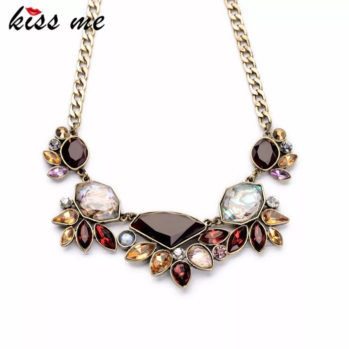 колье бренд. колье в офис. геометрические украшения. колье бренд. колье с геометрическими формами.