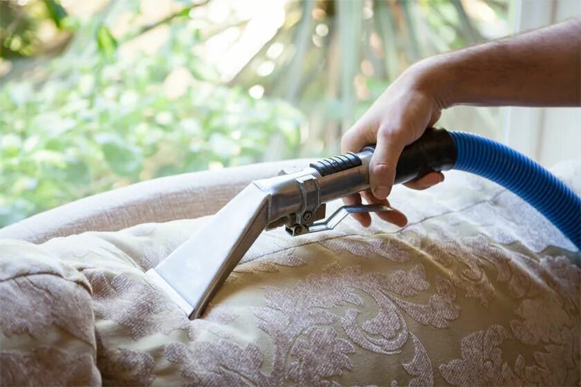 Как чистить диван пылесосом. Пылесосить диван. upholstery cleaning. sofa cleaning.