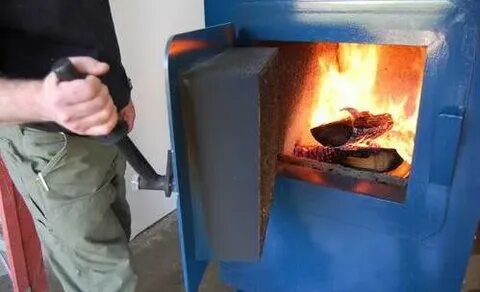 Топить котел видео