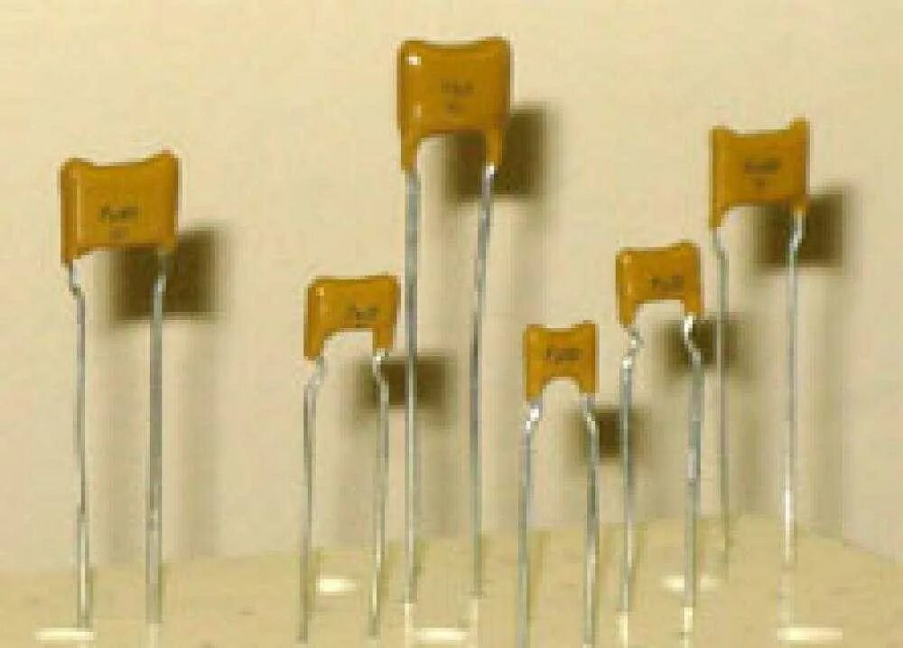 К10-17а н50. Конденсатор керамический выводной,к10-17б имп. 1 мкф. Конденсатор керамический выводной,к10-17б имп. Конденсатор км5б м1500 15пф.