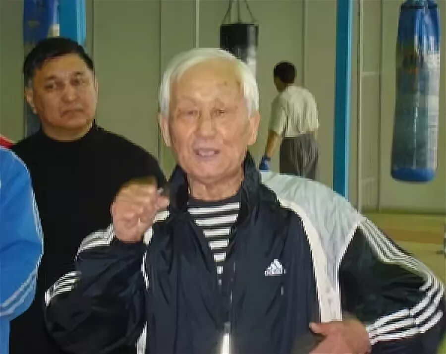 Тренер по боксу ли