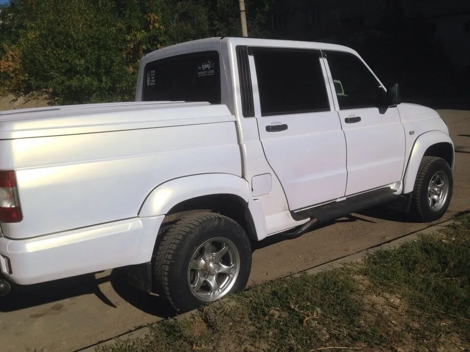 Пикапы улан удэ. Автомобиль UAZ Рickup VIN xtt236320l1004022 белый неметалик. УАЗ пикап 2002. Нива перламутр. Нива белый перламутр.