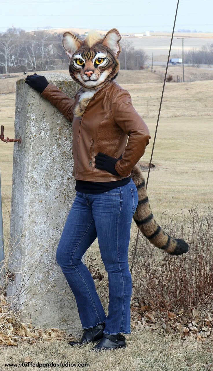 Furry cosplay. Фурри косплей. Фурри кот костюм. Фурсьют кошки. Фурсьют косплей.