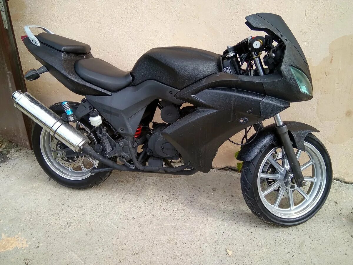 Ямасаки скорпион 3. Yamasaki scorpion 50. Ямасаки 250 кубов. Ямасаки скорпион 2012. Мопед ямасаки скорпион 50 кубов.