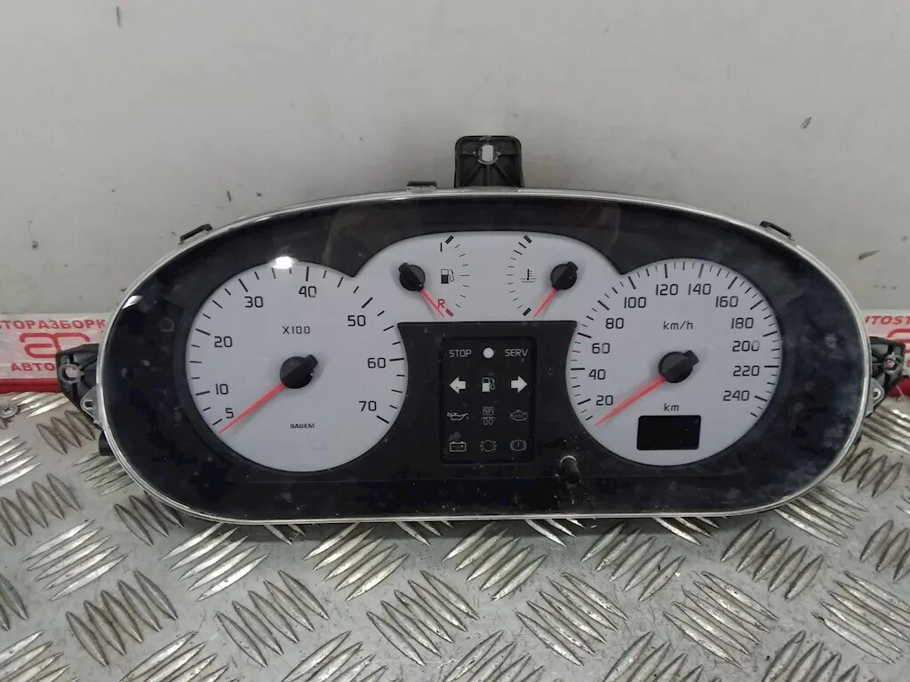 Панель рено сценик 1. Приборная панель рено меган 1. панель приборов рено сценик 1. приборная панель управления рено сценик 1999-2003 год.