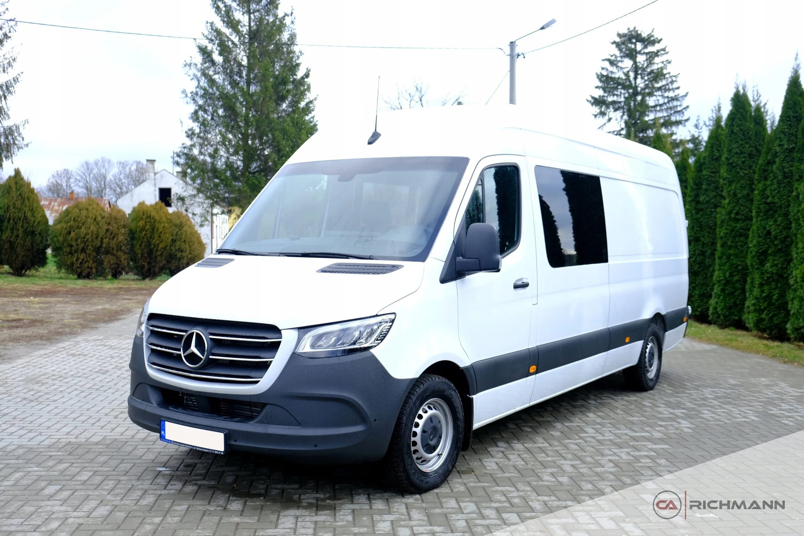 Купить грузопассажирский - mercedes-benz в Нижнем Новгороде Рус Вэн