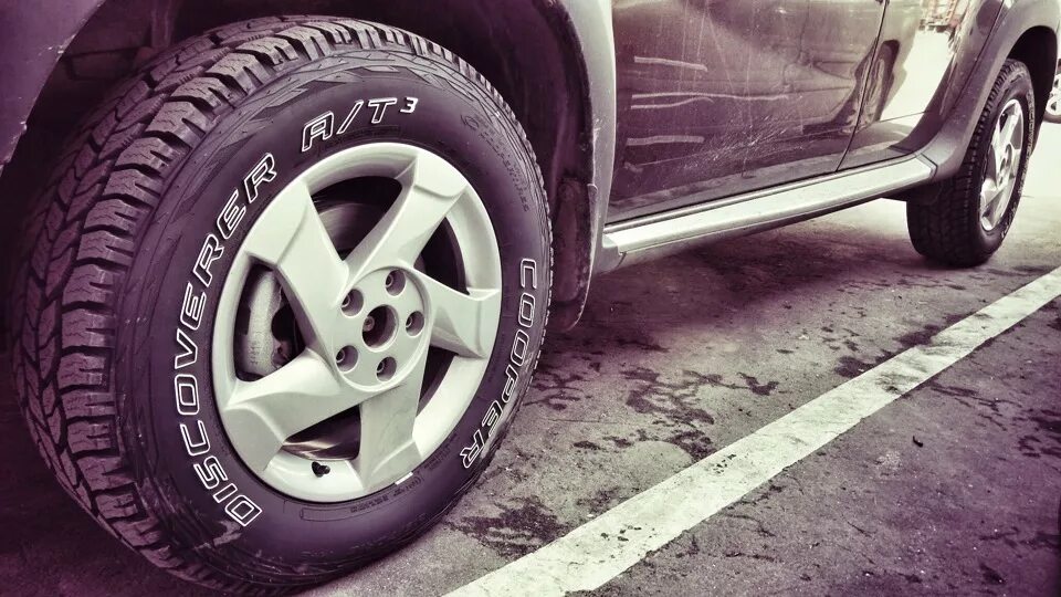 215 70 r16 максис ат 980. Оригинальное литьё r16 митсубиши. Maxxis bravo at 215/65 r16 на дастер. Диски скад калипсо на ниву. Outlander xl шины r16 215.