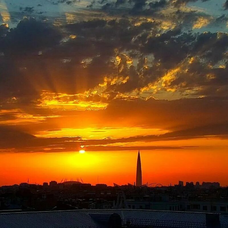 06. 03 2024 закат. Рассвет в городе. Закат 2017 малиновый. 02.