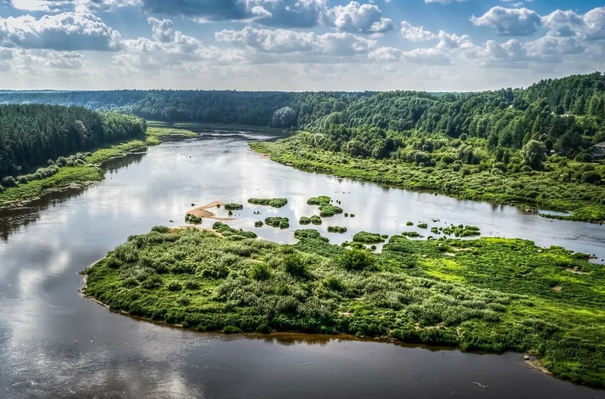 Река Даугава Западная Двина. Белоруссия Западная Двина река. Река Западная Двина Беларусь. Река Вилия.