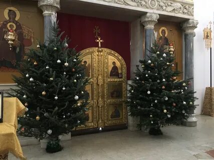 Елка в храме