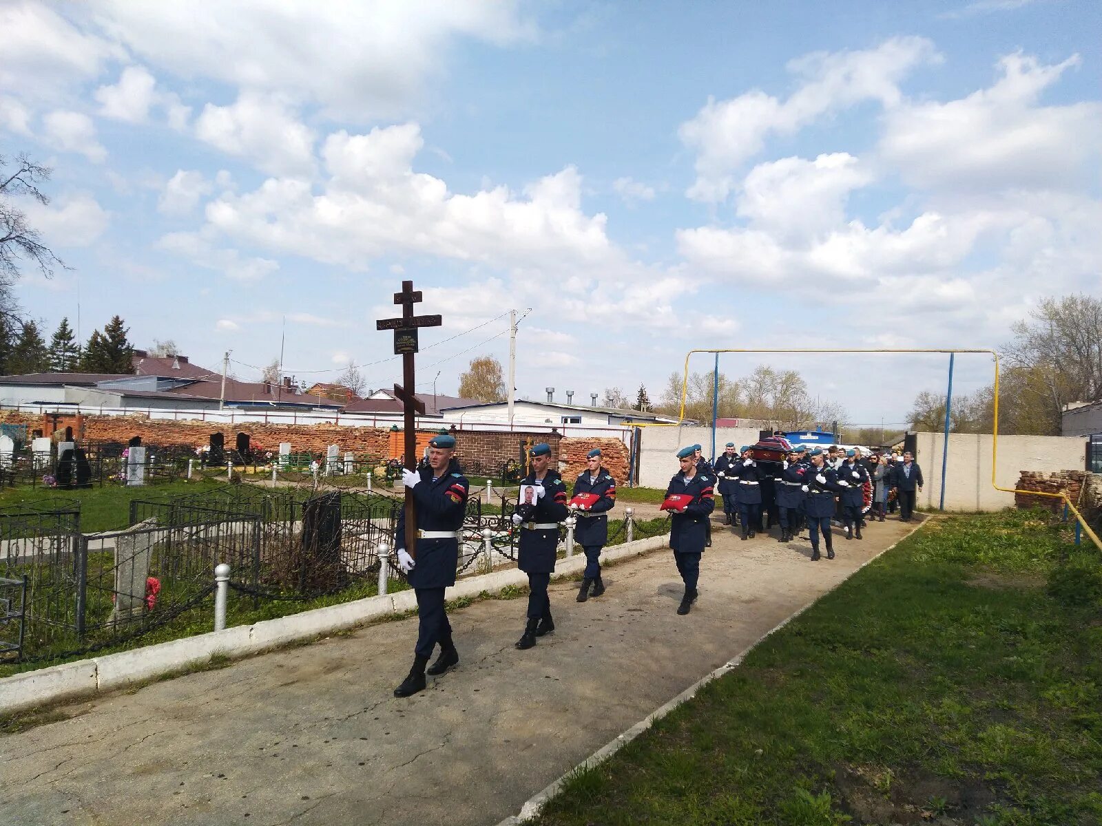 Прощание с воином. В Скопине простились с погибшим на Украине.