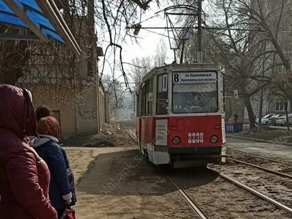На двух остановках в трамвай